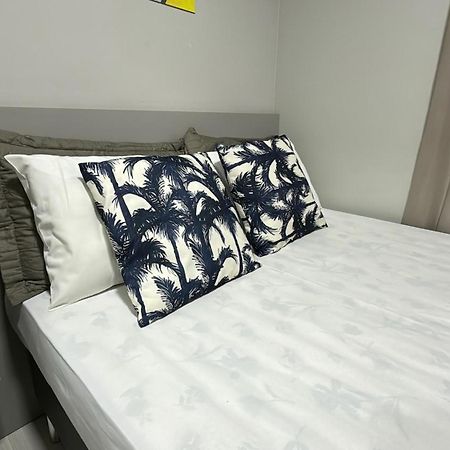 קוריטיבה 09- Studio Lindamente Decorado! Ideal Para Casal!!! מראה חיצוני תמונה