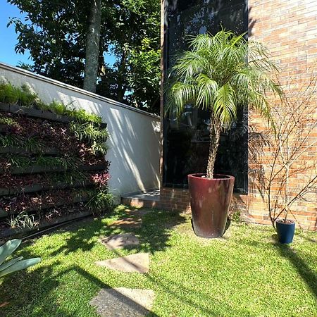 קוריטיבה 09- Studio Lindamente Decorado! Ideal Para Casal!!! מראה חיצוני תמונה