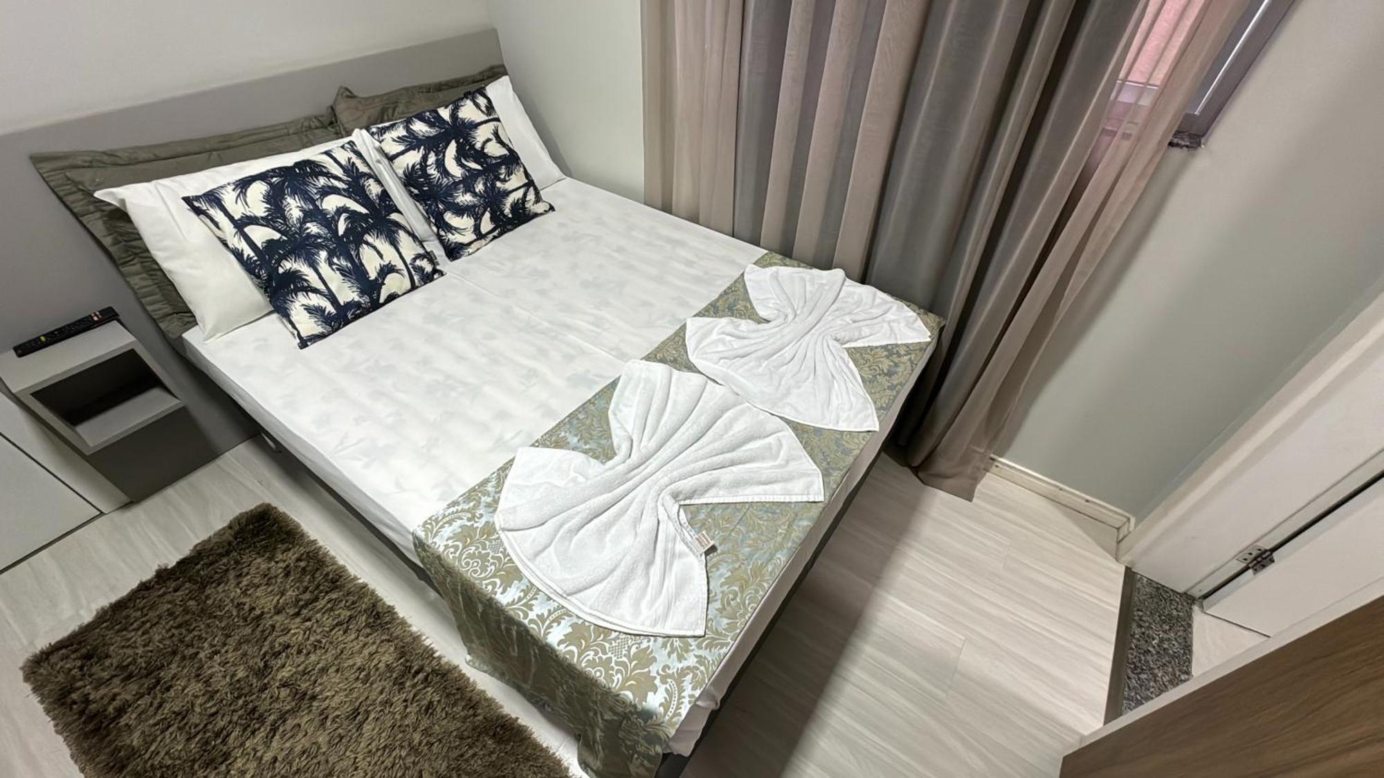 קוריטיבה 09- Studio Lindamente Decorado! Ideal Para Casal!!! מראה חיצוני תמונה