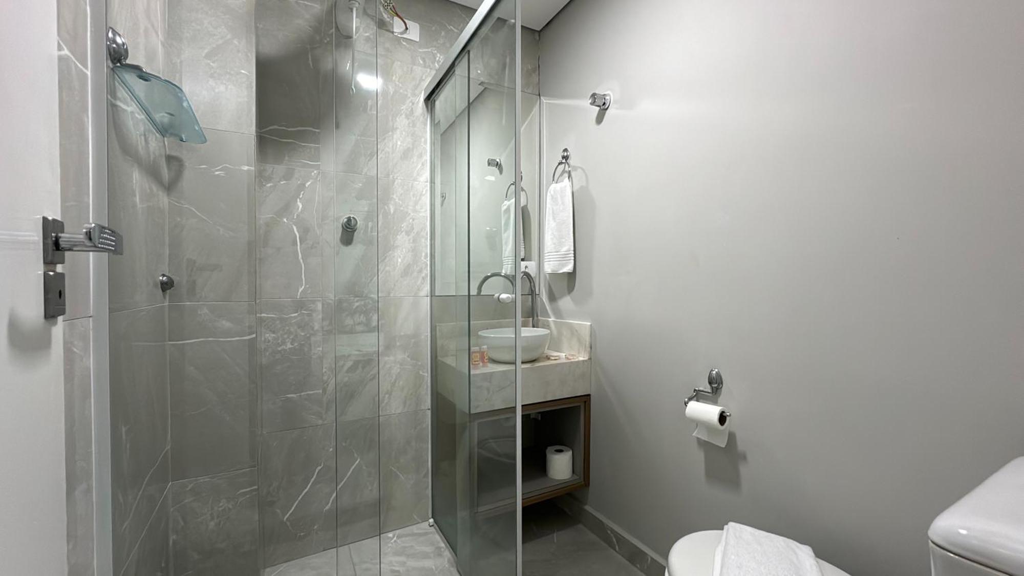 קוריטיבה 09- Studio Lindamente Decorado! Ideal Para Casal!!! מראה חיצוני תמונה